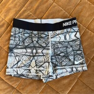 Nike Pro Abstract Pattern Shorts - Black and Gray